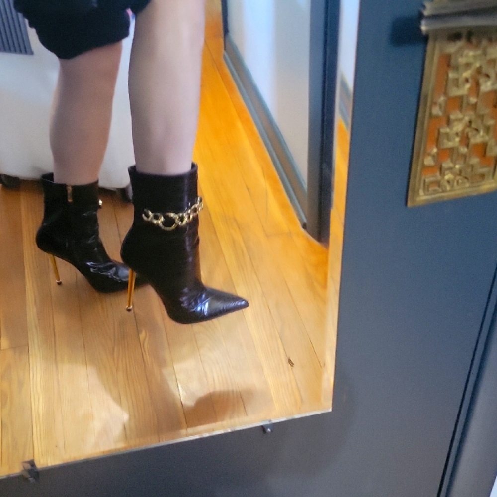 Fashion nova Elegant Black Stiletto Ankle Boots